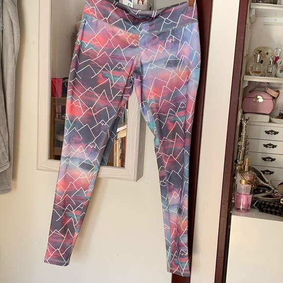 Unicorn tie-dye leggings 🦄 - Picture 2 of 3